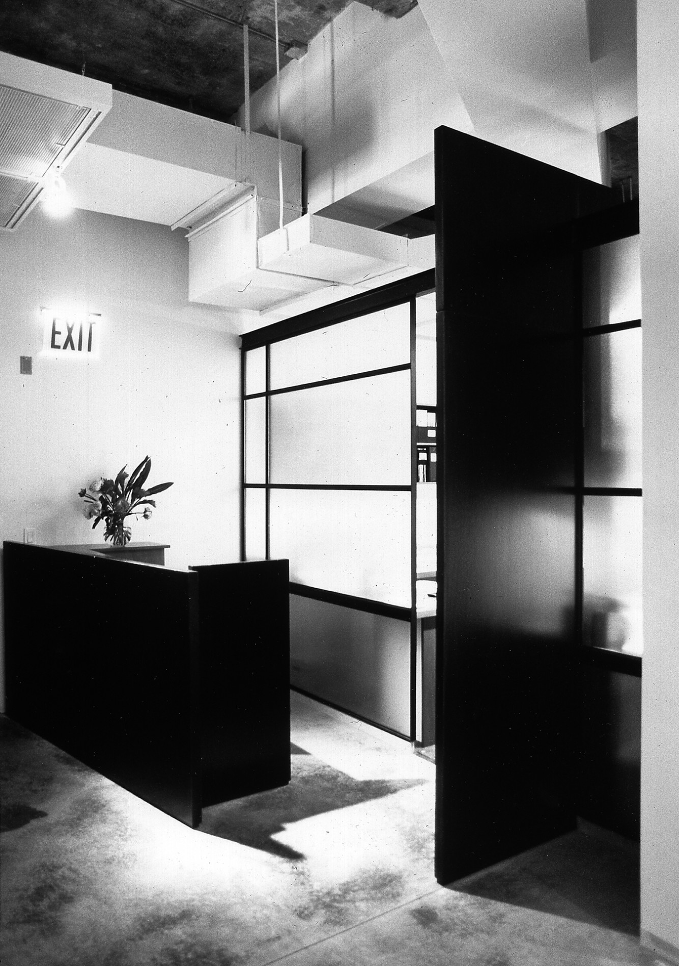 02-Victoria-Munroe-Gallery