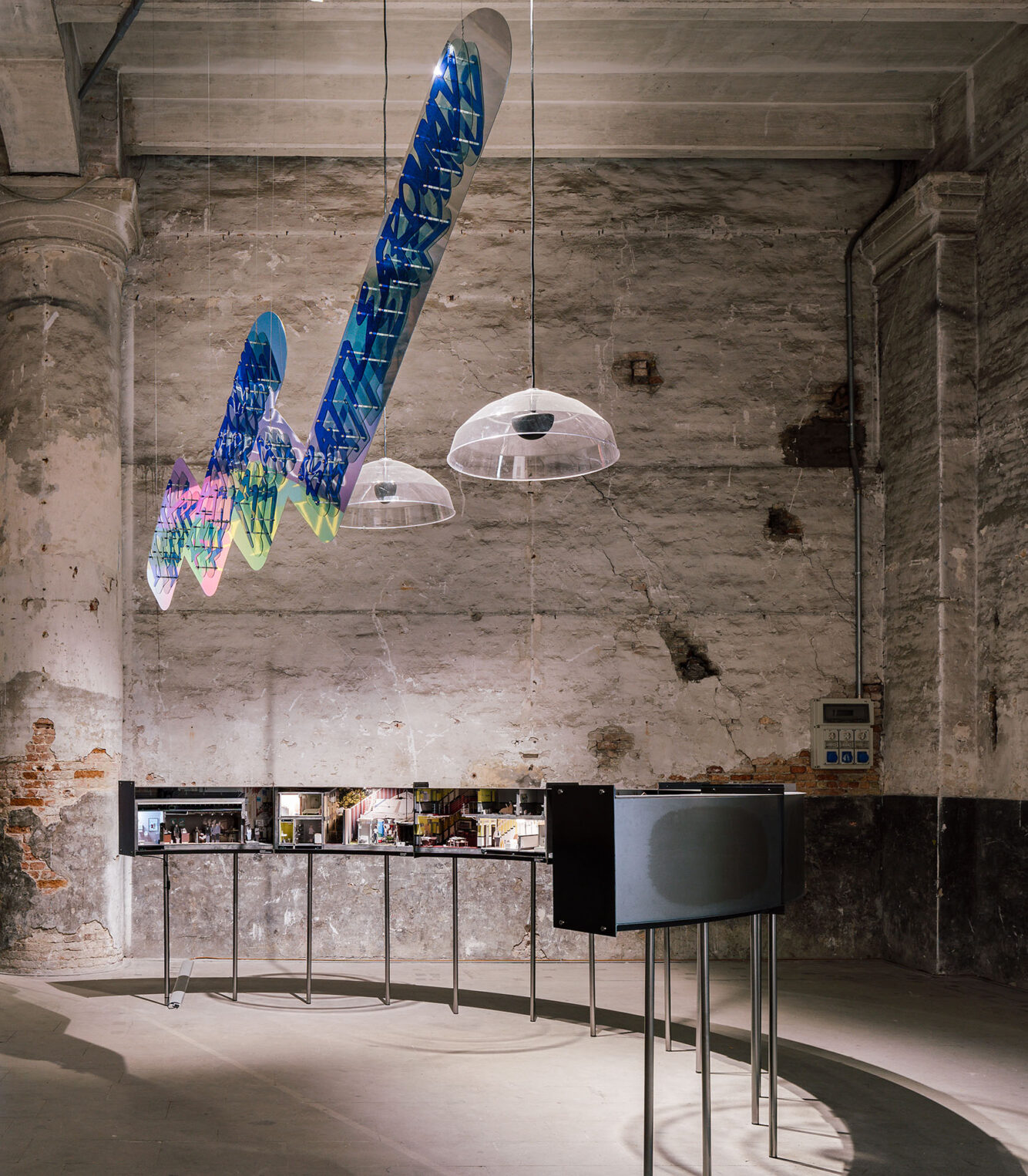 210520 Your restroom is a batleground 007