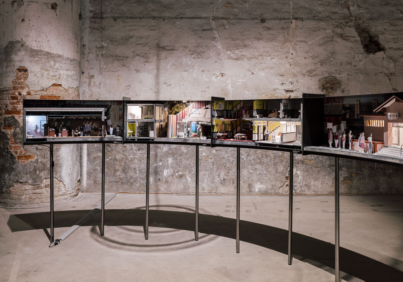 210520 Your restroom is a batleground 009